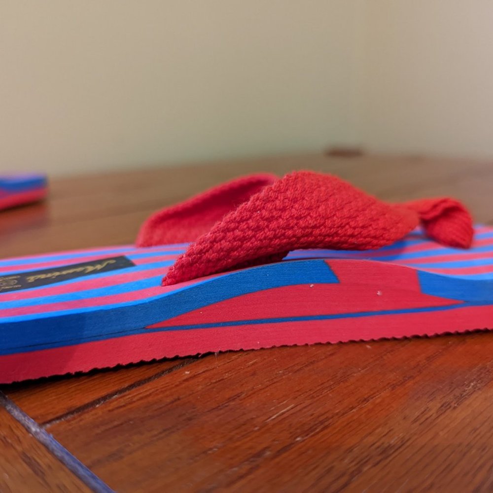Messina Red & Blue Striped Sandals Thong Flip Flops Unisex Kids sz XS NWOT - Picture 3 of 8